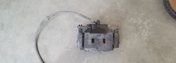 Nissan X-Trail T32 Front brake caliper 54544T