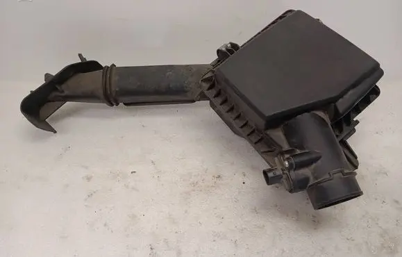 Chevrolet Volt I Air filter box 22752969