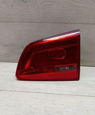 Volkswagen Touran II Tailgate rear/tail lights 176452