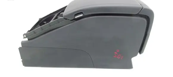 Volvo V70 Center console