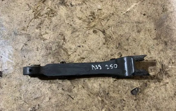 Rear upper control arm/wishbone