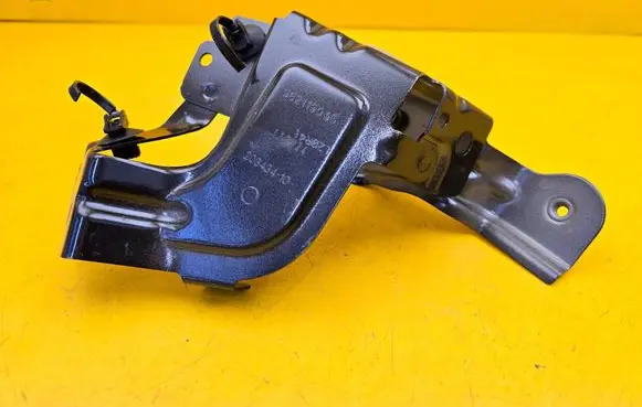 BMW 5 G60 G61 Fender mounting bracket 9621190
