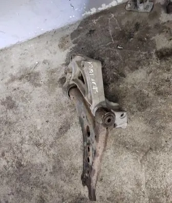 Seat Ibiza III (6L) Front control arm 600199293