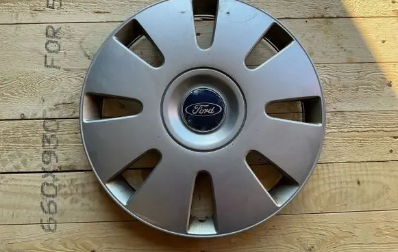 Ford Focus C-MAX R16 wheel hub/cap/trim 3M511000DC