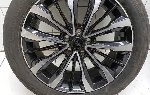 Ford Puma R18 alloy rim 86742 5X108 ET475