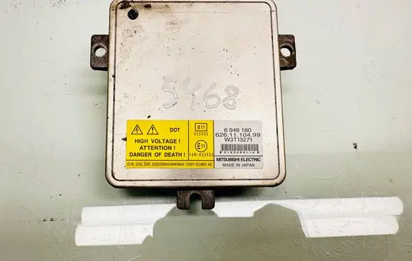 Volvo V70 Xenon control unit/module 6261110499 6948180