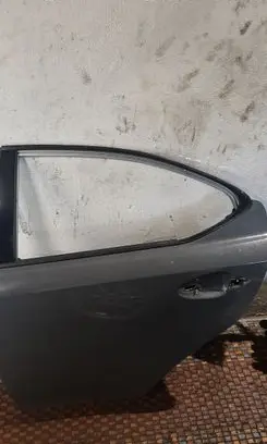 Lexus IS 220D-250-350 Rear door