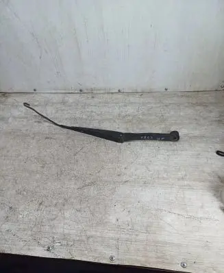 Subaru Legacy Front wiper blade arm 35555