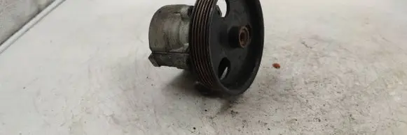 Renault Scenic I Power steering pump 8200059051