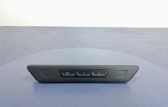 BMW 7 G11 G12 Seat heating switch 6997309