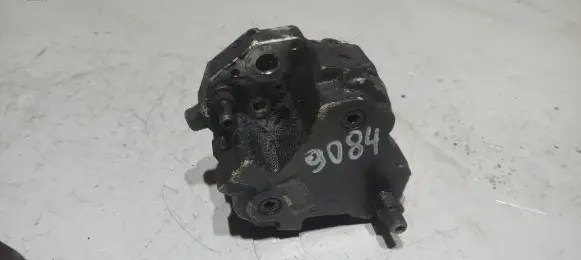 BMW 3 E46 Fuel injection high pressure pump 7788670 0445010045 3015139