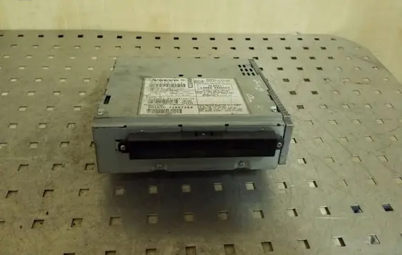 Volvo S40 CD/DVD changer 307523711
