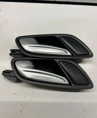 Audi TT TTS Mk2 Front door interior handle 8J1837019