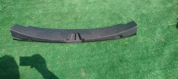 Mercedes-Benz ML W164 Front arch trim 1643511200
