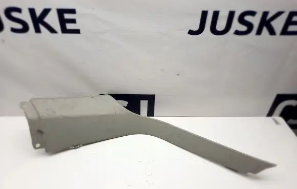 (D)pillar trim (top)