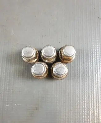Toyota Avensis T270 Nuts/bolts 