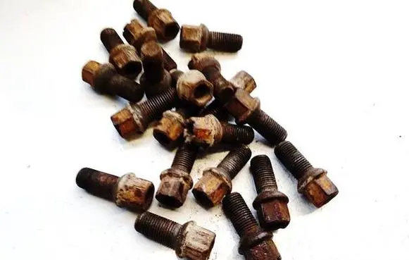 Audi A6 S6 C6 4F Nuts/bolts 