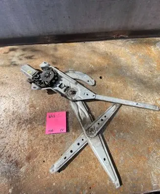 Renault Kangoo I Front door window regulator with motor 
