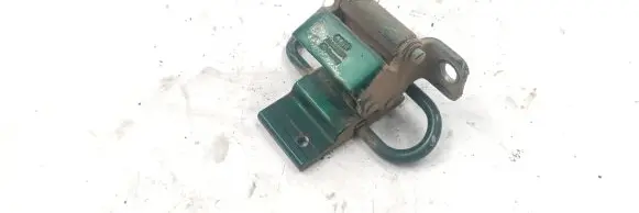 Audi A4 S4 B5 8D Rear door lower hinge 4A0833412A