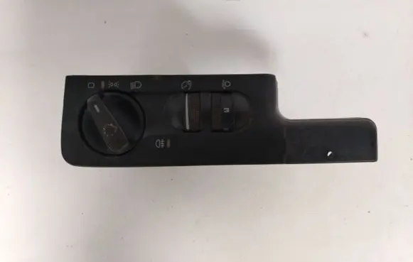Volkswagen PASSAT B4 Light switch 3A1941531E 04051304