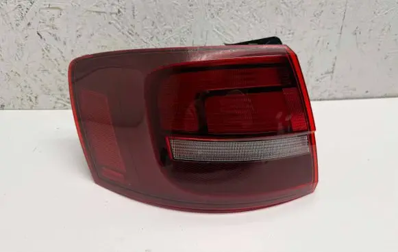 Volkswagen Jetta VI Rear/tail lights 5C6945257A