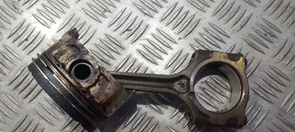 Mazda 626 Piston with connecting rod