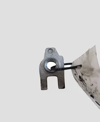Nissan Qashqai Fuel Injector clamp holder