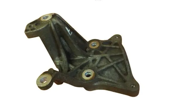 Dodge Nitro Engine mounting bracket 20513136F