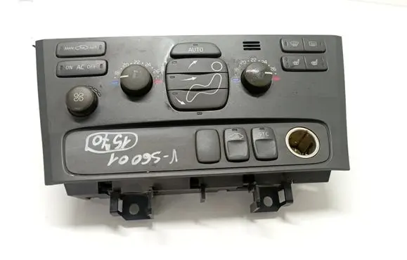 Volvo S60 Climate control unit 8682930 02W08E