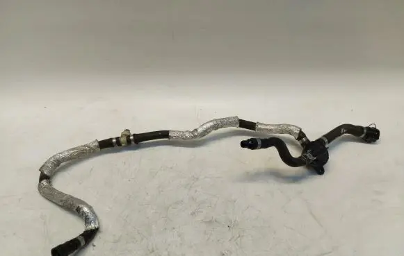 Volvo XC90 Engine coolant pipe/hose 31368487