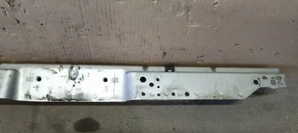 Opel Astra J Radiator support slam panel bracket