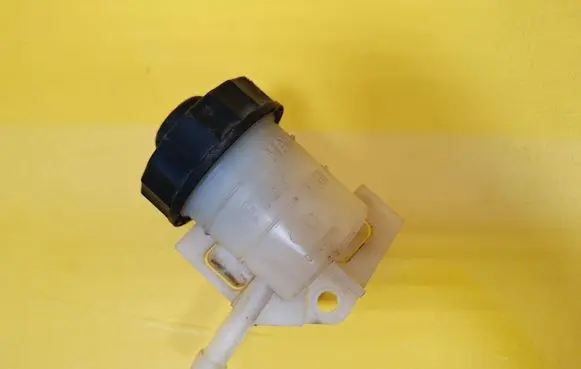 Opel Meriva A Brake fluid reservoir G1E601701
