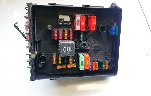 Skoda Octavia Mk2 (1Z) Fuse box set 017181301