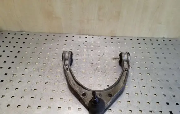 Audi Q7 4L Front upper control arm/wishbone 7L0407047B