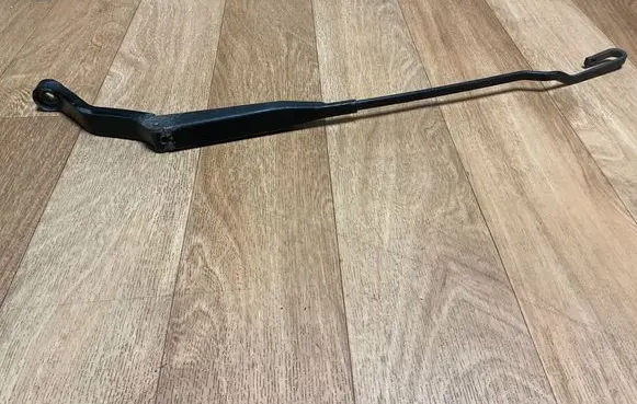 Volvo S40, V40 Front wiper blade arm 