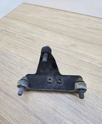 Volvo S80 Gearbox mounting bracket 30677157