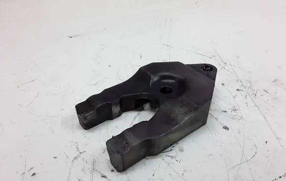 Nissan X-Trail T30 Fuel Injector clamp holder