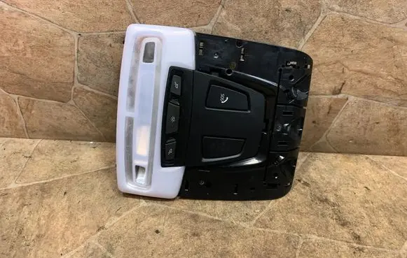 BMW 3 F30 F35 F31 Front seat light 6826921