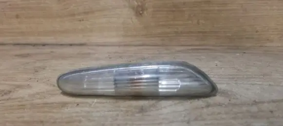 BMW 3 E46 Front fender indicator light 8382104