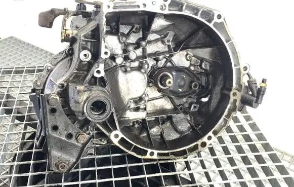 Peugeot 207 Manual 5 speed gearbox 20CQ74