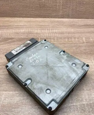 Renault Megane I Engine control unit/module ECU 2S7A12A650BLD 7ZDC