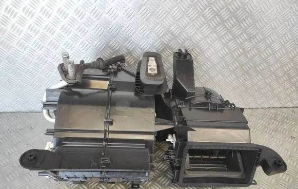 Interior heater climate box assembly