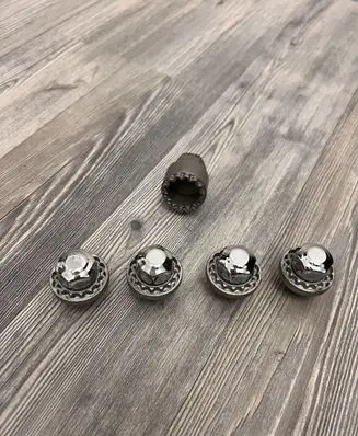 Hyundai Ioniq 5 Anti-theft wheel nuts and lock 