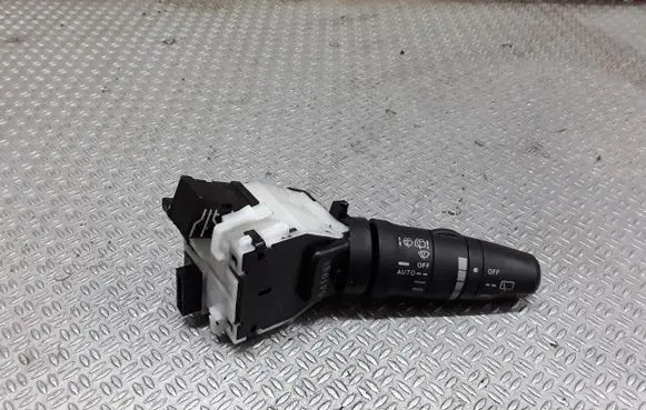 Nissan Note (E11) Wiper control stalk