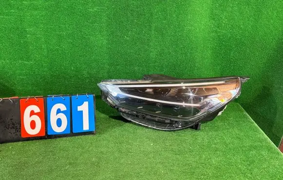 Hyundai i30 Headlight/headlamp