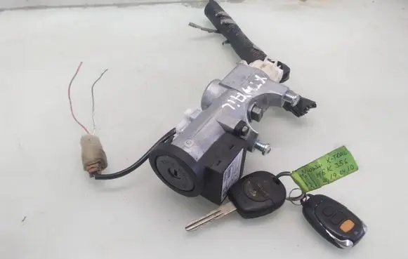 Nissan X-Trail T30 Ignition lock