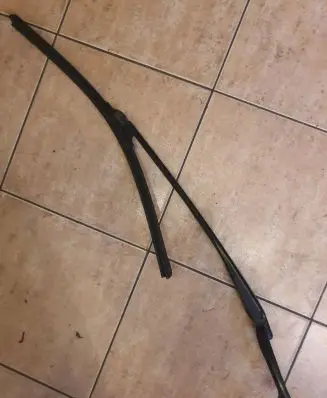 Audi A4 S4 B7 8E 8H Front wiper blade arm 179782
