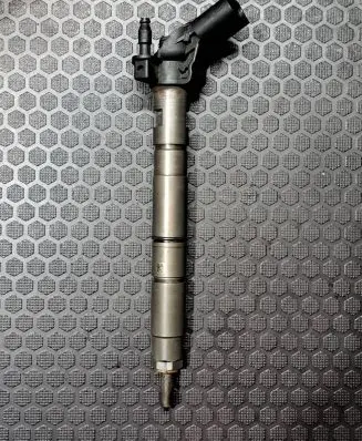 Audi A6 S6 C6 4F Fuel injector 059130 059130277AH