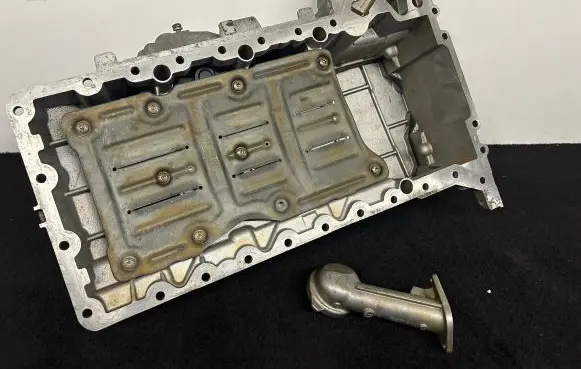 BMW 1 E81 E87 Oil sump 758171802 00403160B1 1116