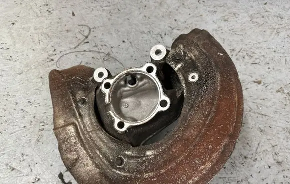 BMW 4 F32 F33 Front wheel hub 19878810